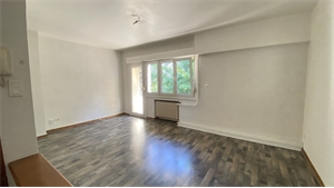 appartement à la location -   25200  MONTBELIARD, surface 55 m2 location appartement - APR704876